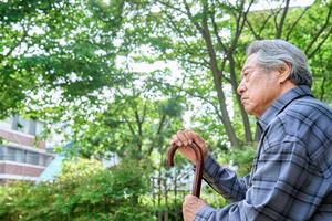 ��ܱ��� 1/4�� ���Ρ� �ʰ��ɻ�ȸ���� �ӵ� �����κ��� ����